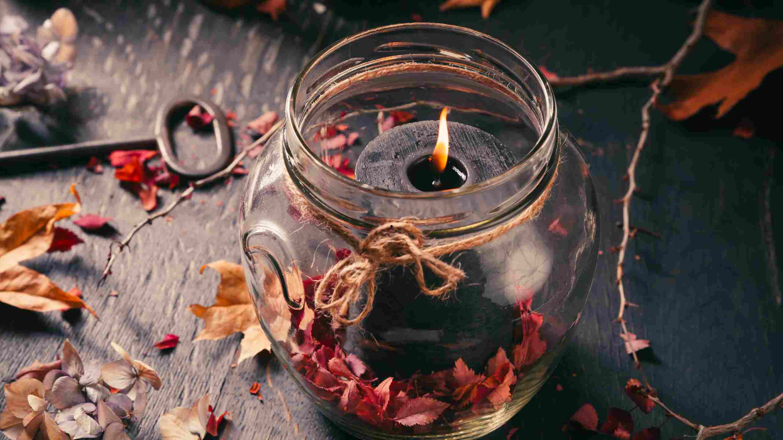 Bougies et fleurs séchées : attention aux dangers d’incendie !