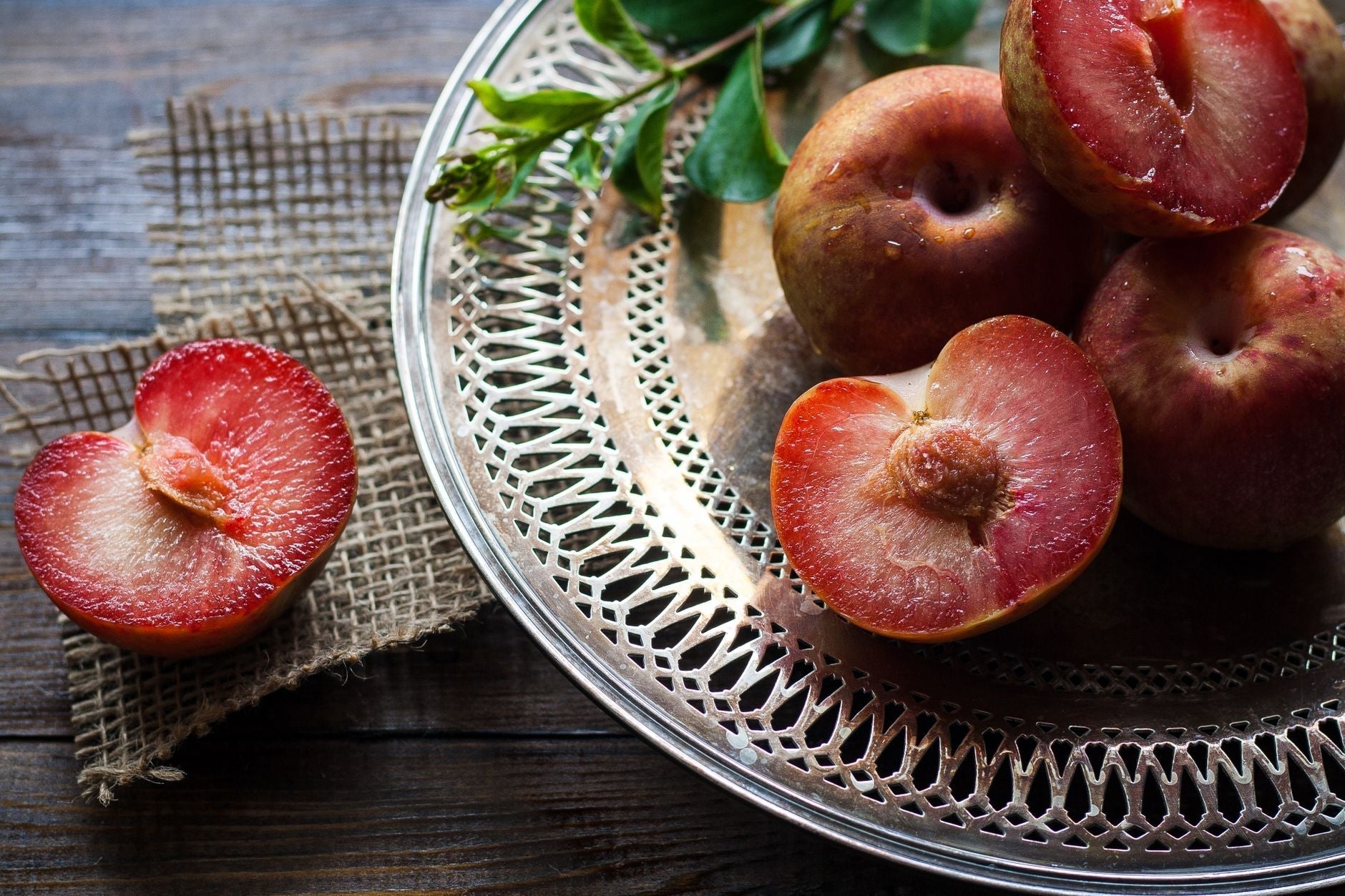 Rêver des prunes en islam : signification et interprétation