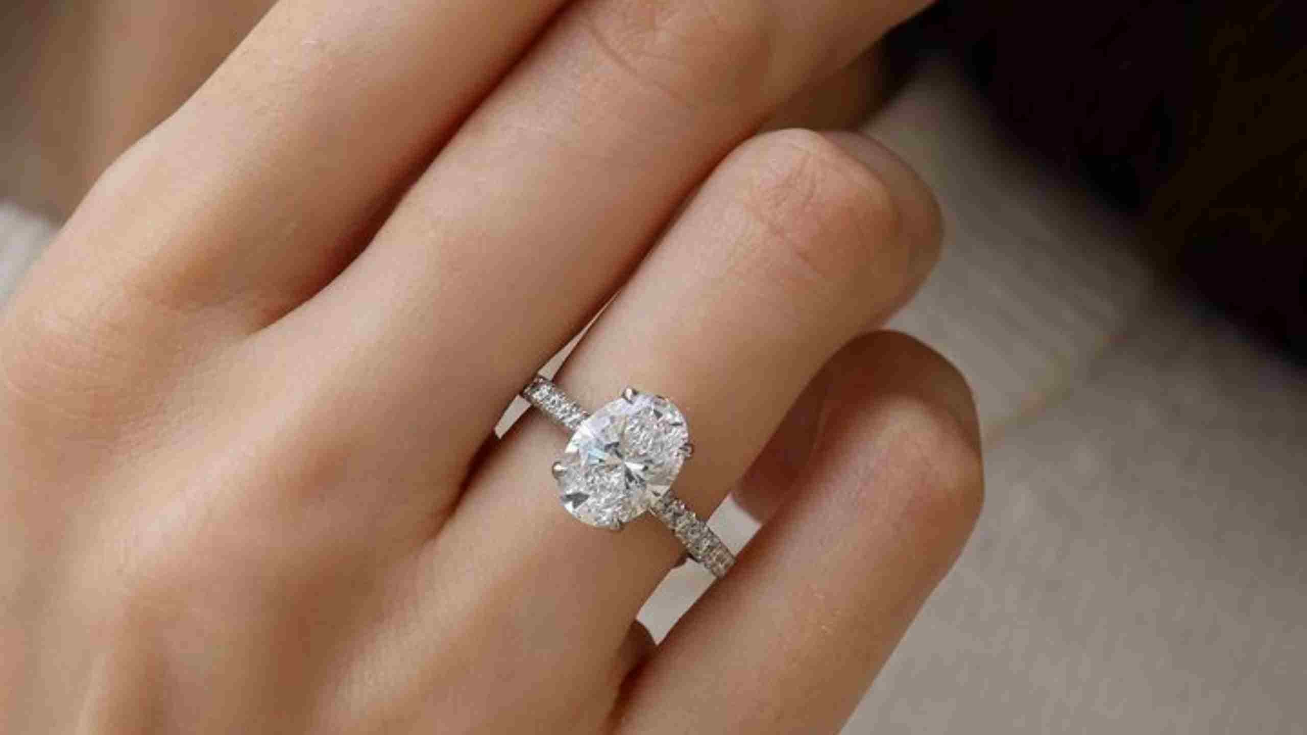 Bague en diamant solitaire