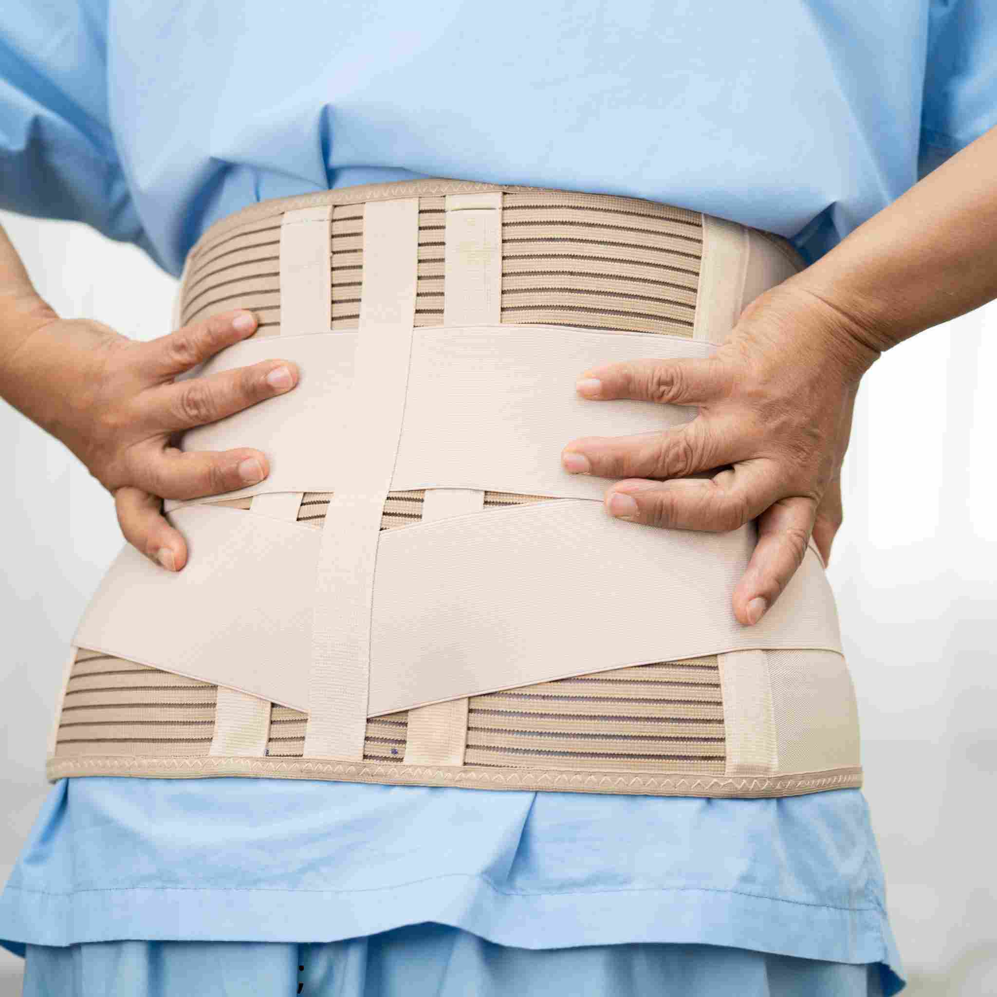 Ceinture lombaire chauffante : soulager son dos, vraiment ? Bienfaits, dangers, remboursement