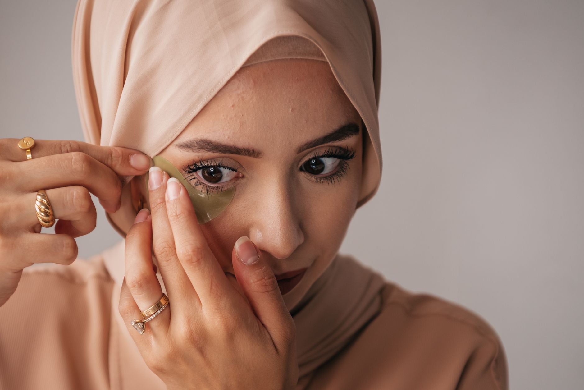 Différence entre cosmétique halal et vegan : guide clair pour choisir ses soins