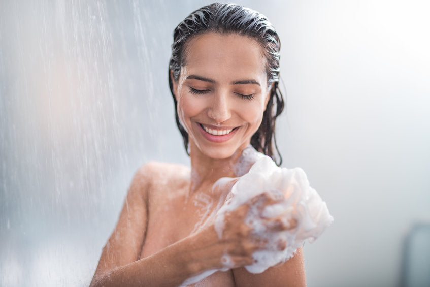 Pourquoi adopter un gel douche naturel pour prendre soin de sa peau au quotidien ?