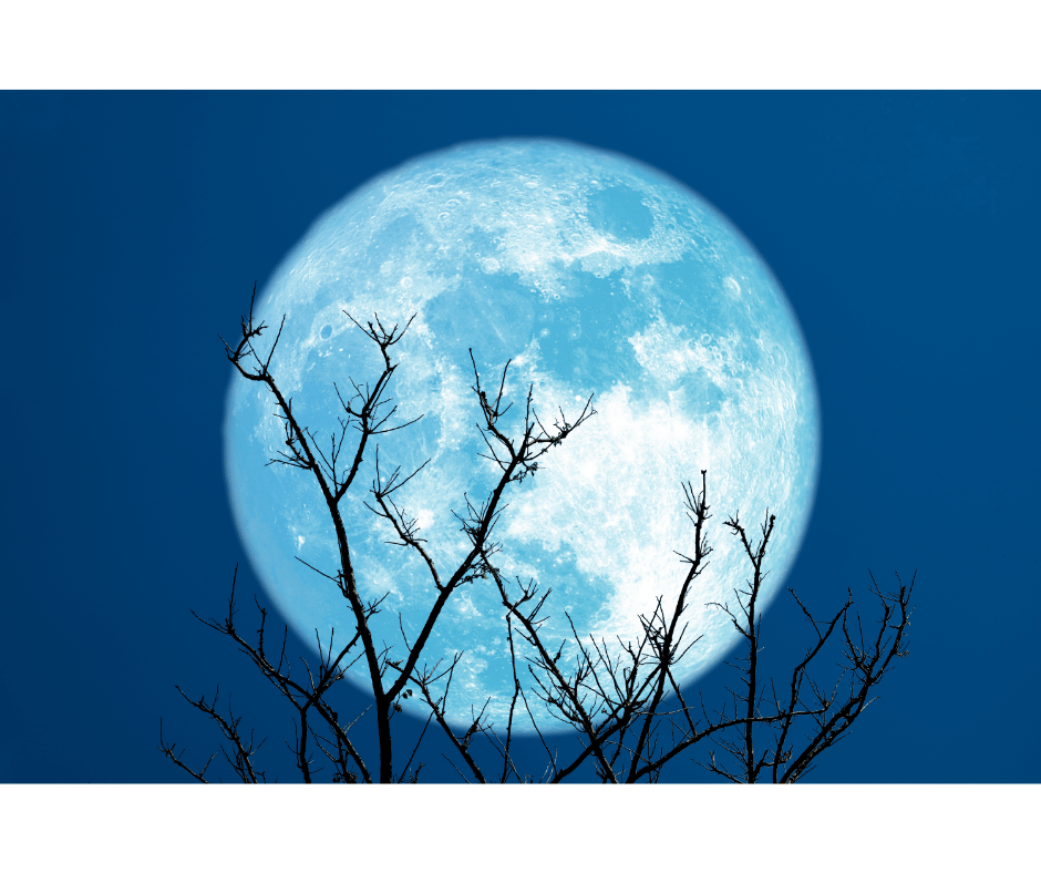 Lune bleue signification spirituelle 2023